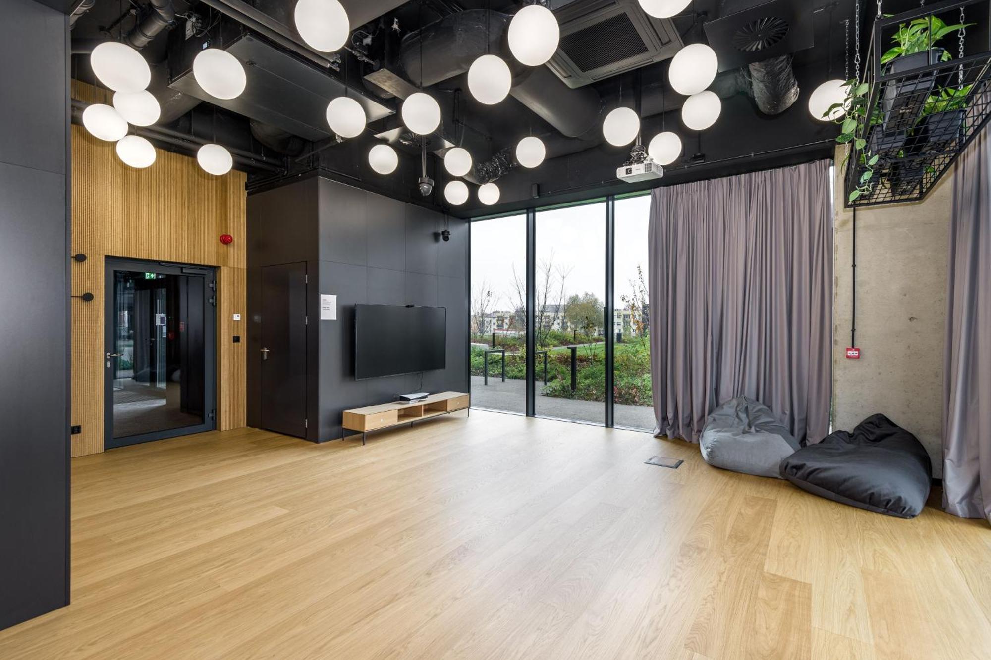 Kairos - Manhattan Premium-klimatyzacja-silownia-sala Kinowa Apartmán Katovice